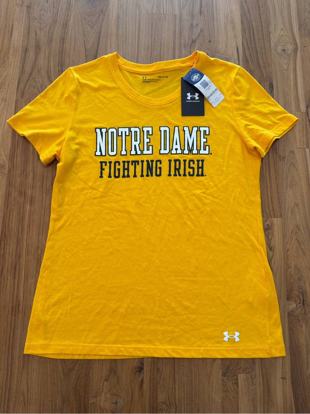 NWT Notre Dame Under Armour T-Shirt Women’s Small Gold